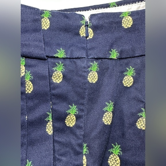 J Crew Stretch Navy Pineapple Bermuda Shorts Side Zipper Size 00 - Picture 4 of 8